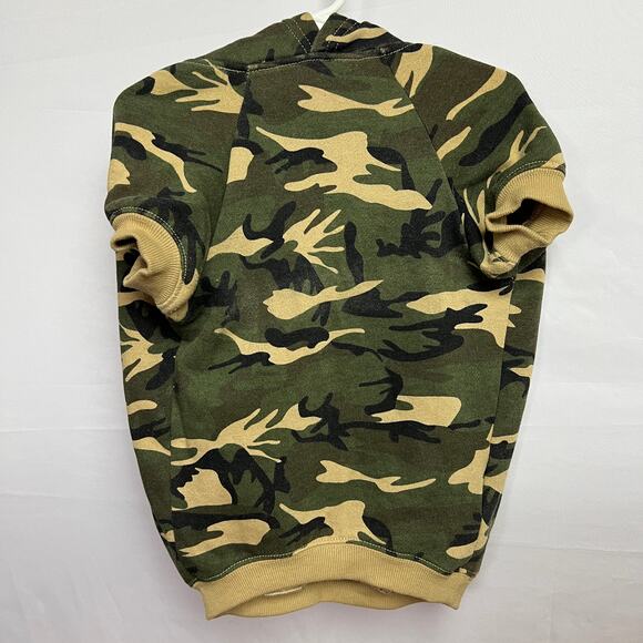 Large Dog Clothes Bundle Large 7 Outfits Harness Holiday Camo Tie-Dye Reebok Lot - Picture 3 of 16